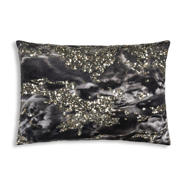 InspireMeHomeDécor Amal Rectangular Velvet Pillow Cover & Insert